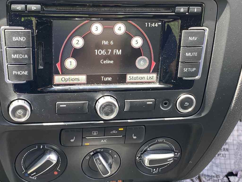 2013 Volkswagen Jetta Image 17