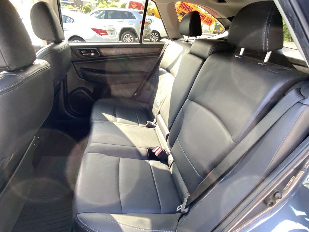 2015 Subaru Outback Image 11