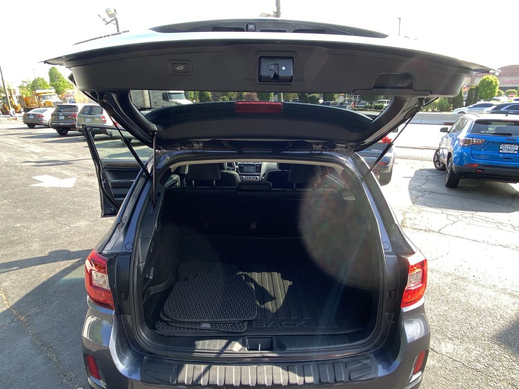 2015 Subaru Outback Image 12