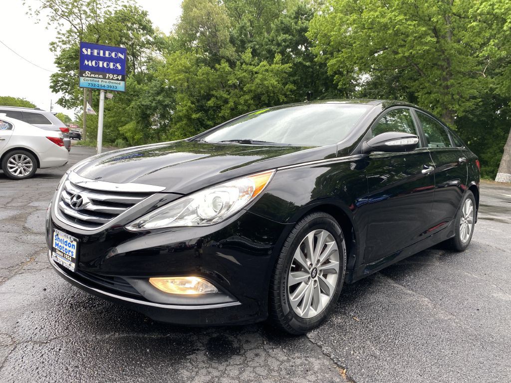 2014 Hyundai Sonata Image 1