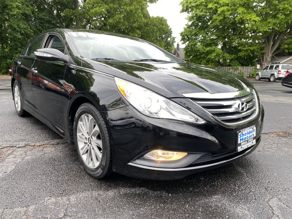 2014 Hyundai Sonata Image 2