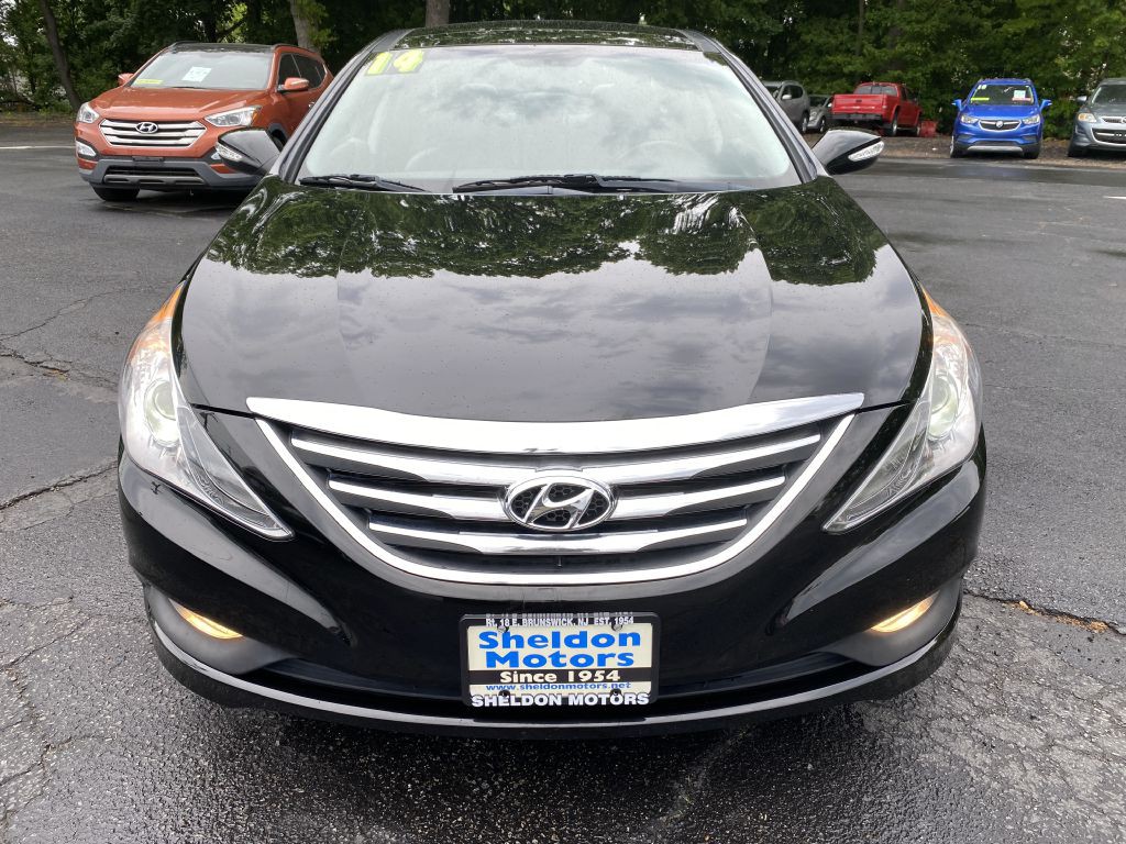 2014 Hyundai Sonata Image 3