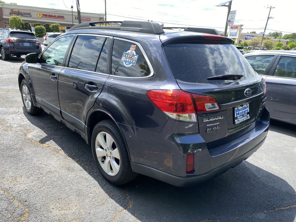 2010 Subaru Outback Image 4