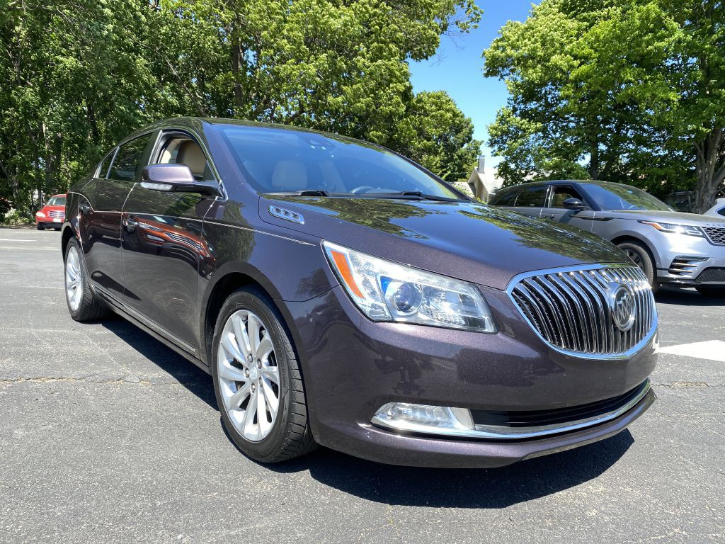 2015 Buick Lacrosse Image 2
