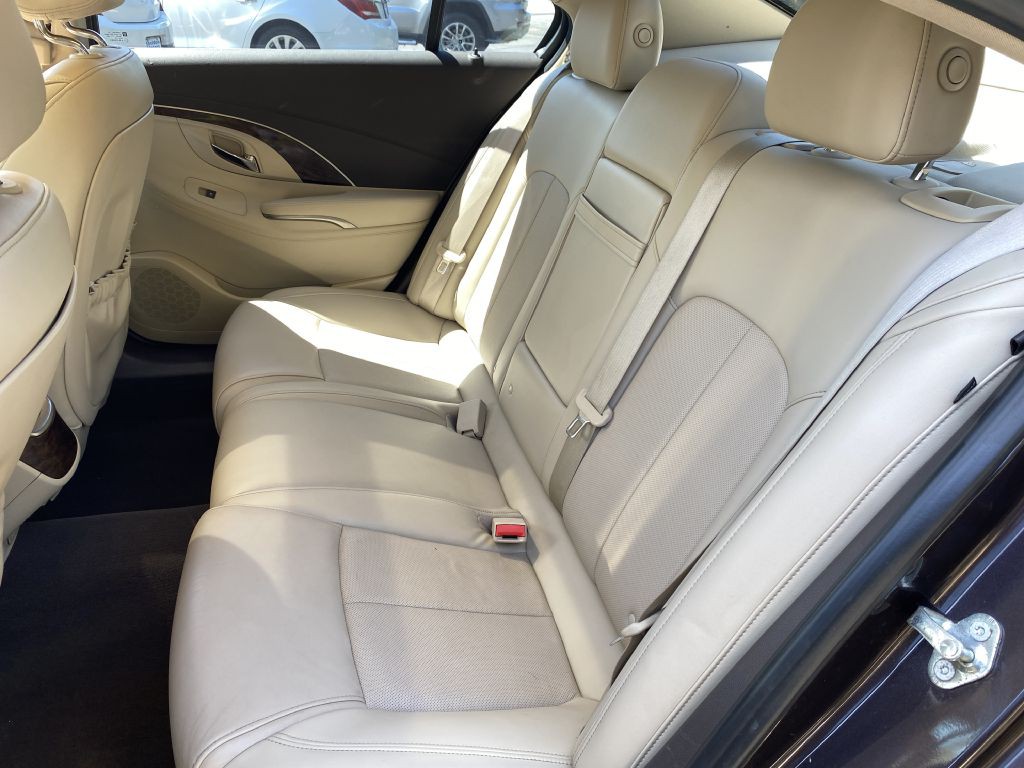 2015 Buick Lacrosse Image 10