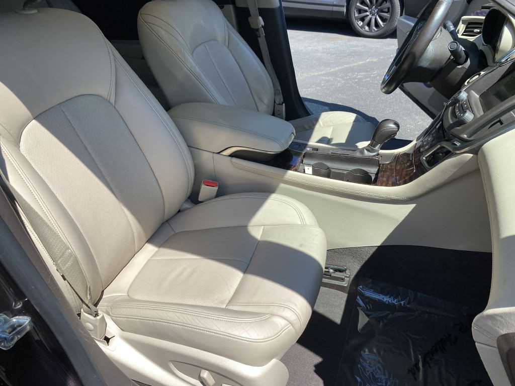 2015 Buick Lacrosse Image 12