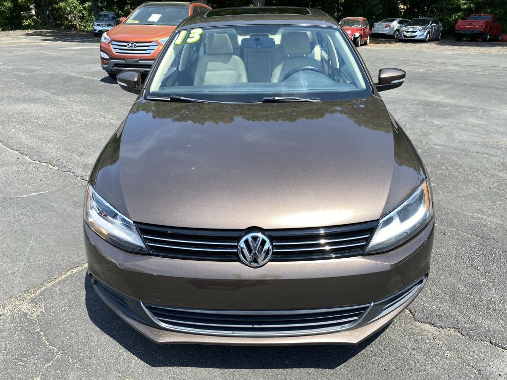 2013 Volkswagen Jetta Image 3