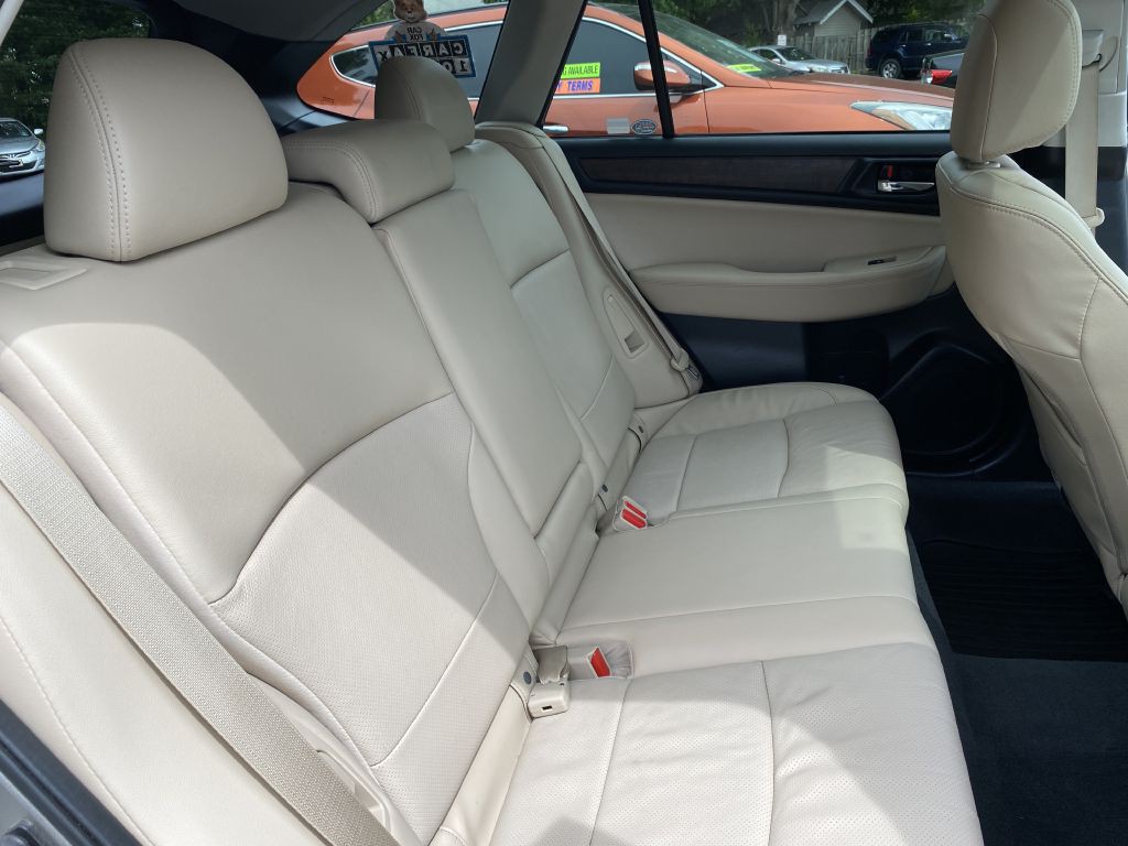 2017 Subaru Outback Image 12