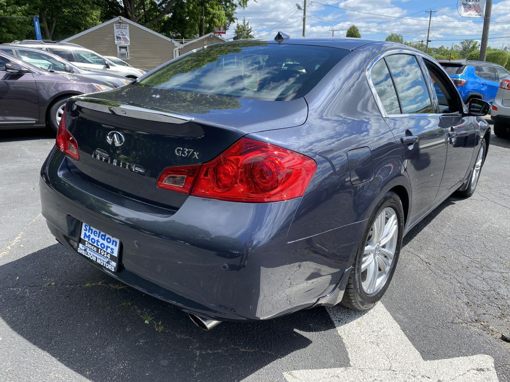 2013 INFINITI G37 Image 5