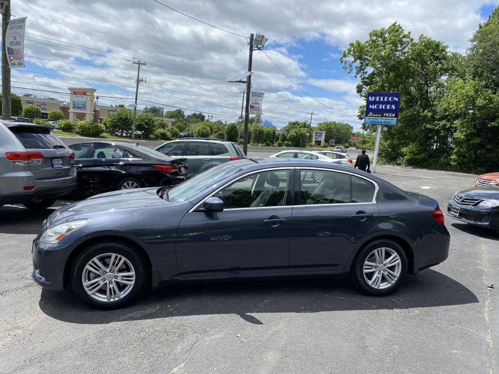 2013 INFINITI G37 Image 8