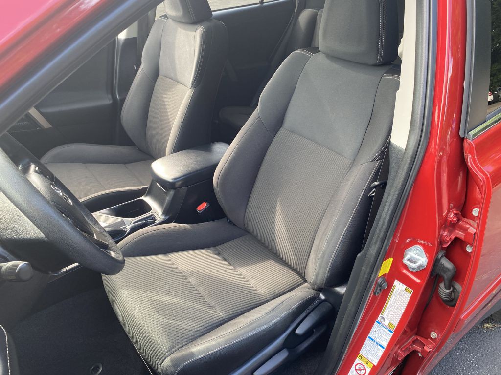 2013 Toyota Rav4 Image 9
