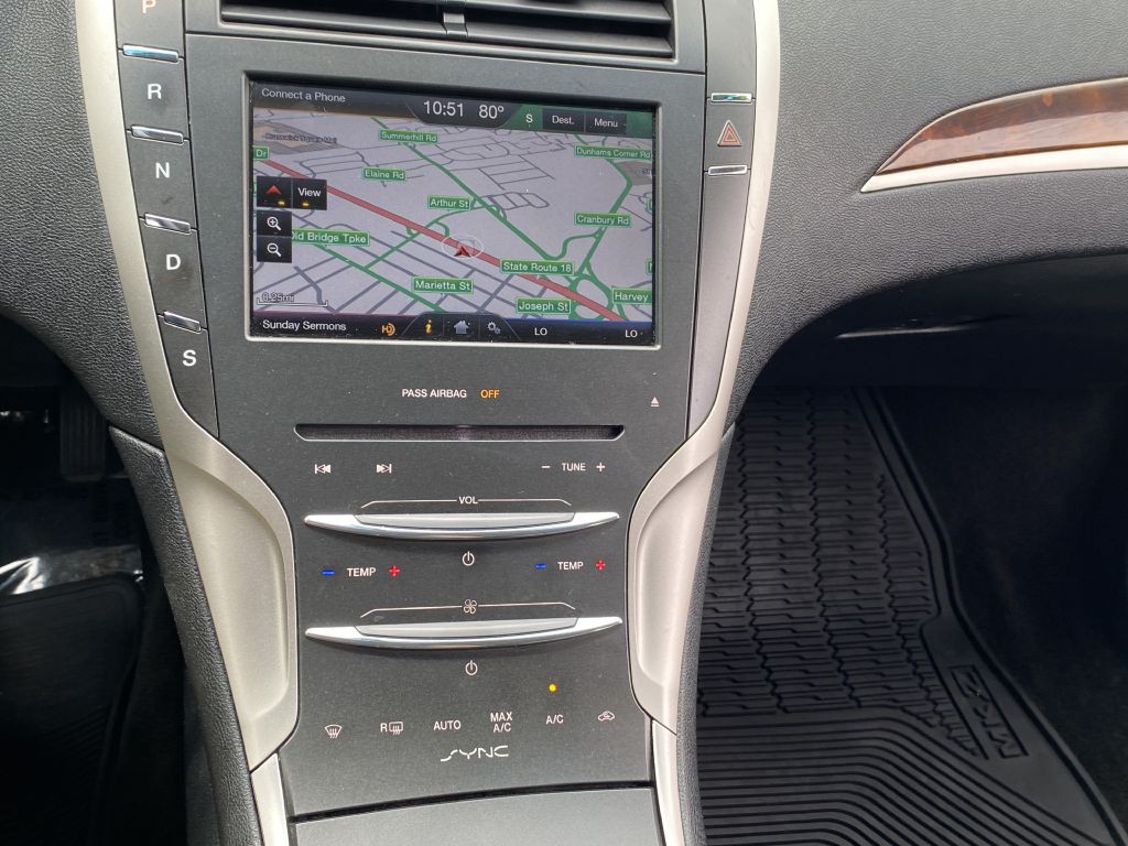 2016 Lincoln MKZ Image 17