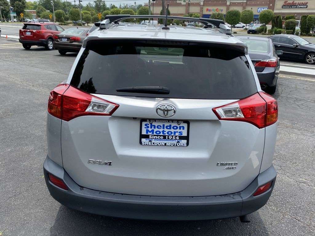 2013 Toyota Rav4 Image 4