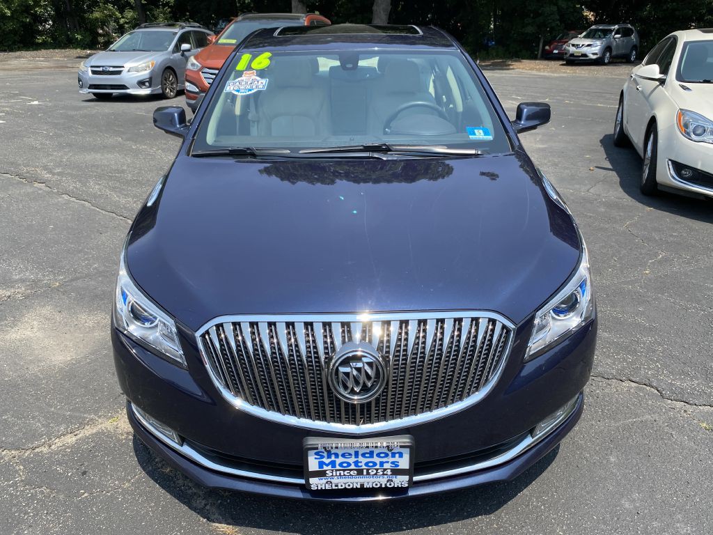 2016 Buick Lacrosse Image 3