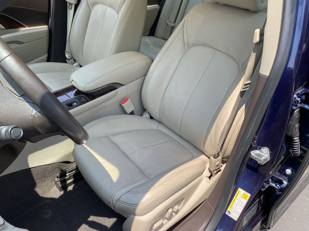 2016 Buick Lacrosse Image 9