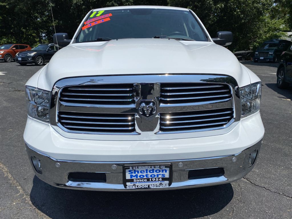 2017 RAM 1500 Image 3