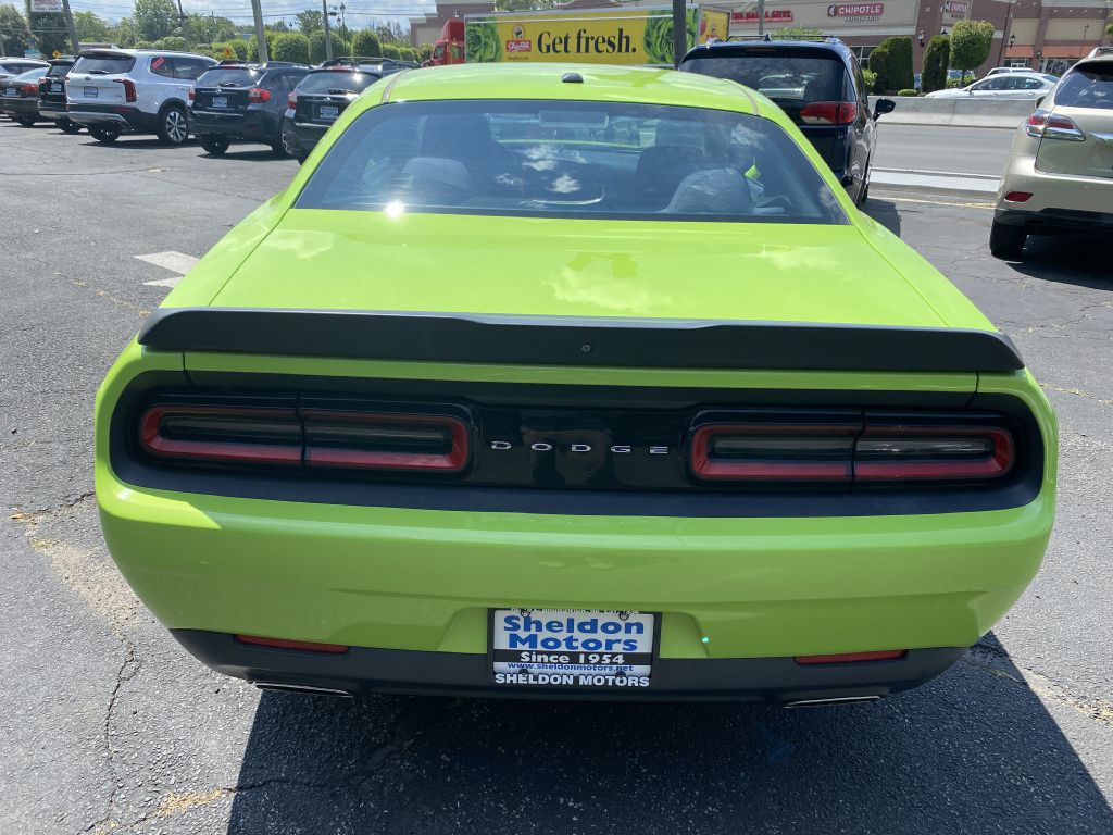 2019 Dodge Challenger Image 4