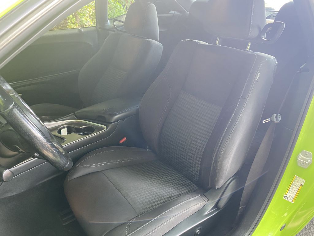 2019 Dodge Challenger Image 9