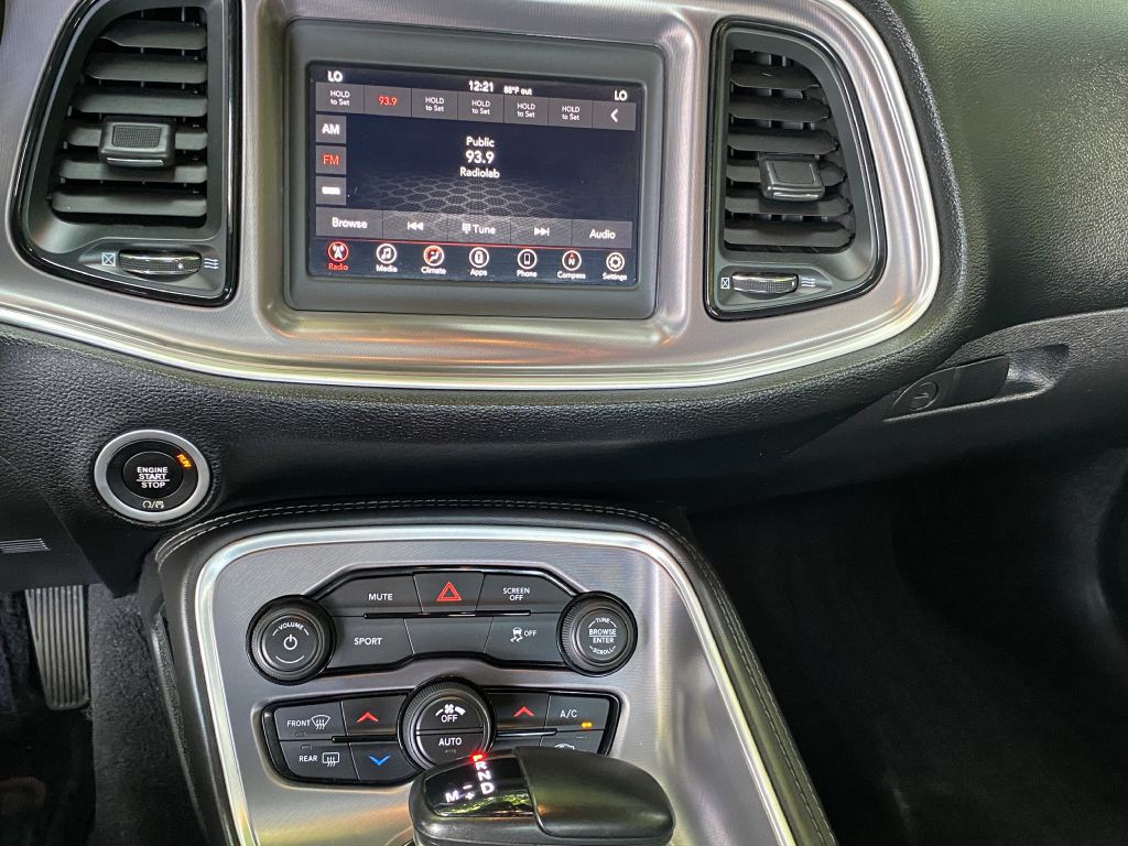 2019 Dodge Challenger Image 17