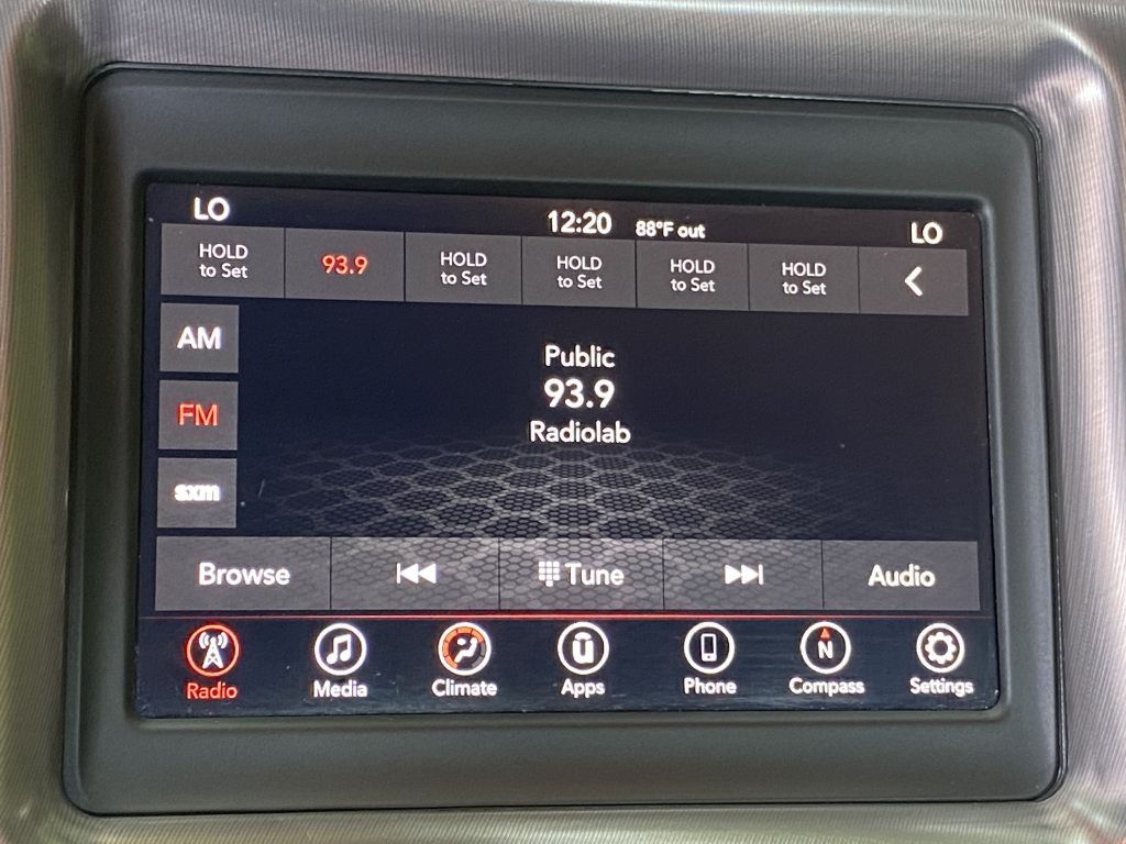 2019 Dodge Challenger Image 18