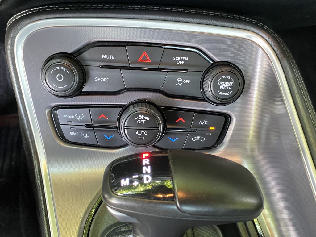 2019 Dodge Challenger Image 19