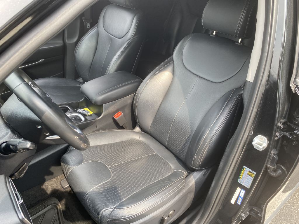 2020 Hyundai Santa Fe Image 9