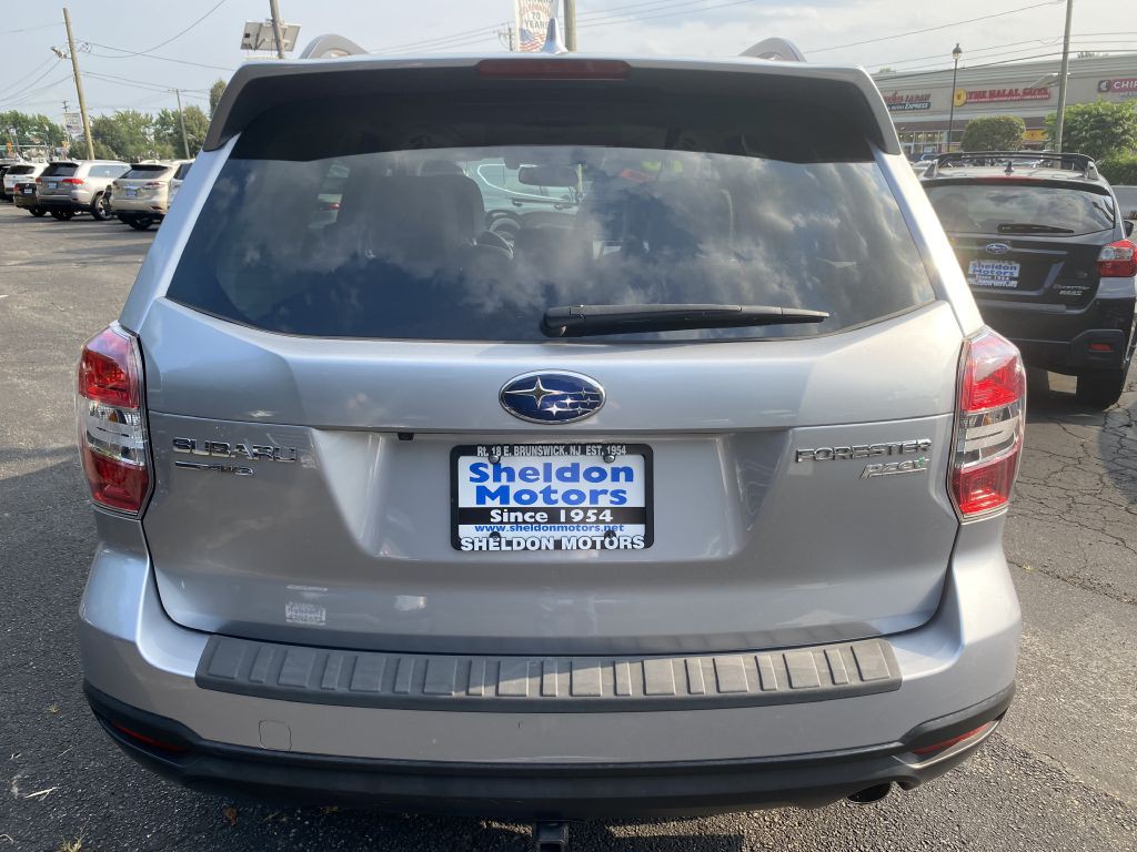 2016 Subaru Forester Image 4