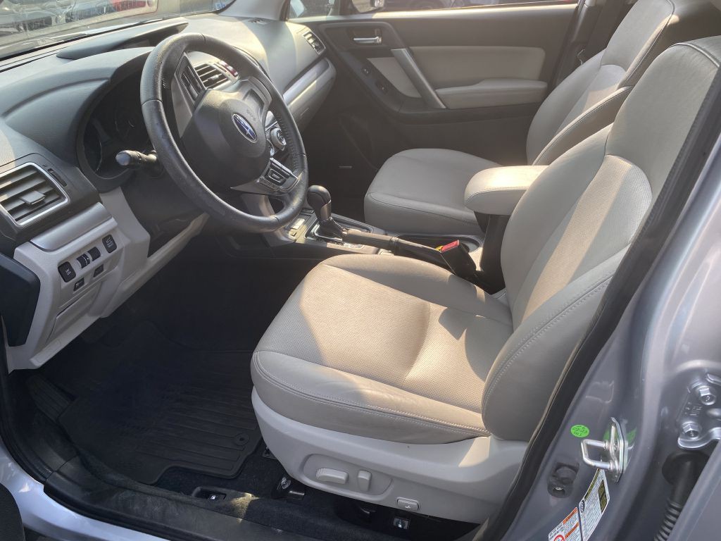 2016 Subaru Forester Image 8