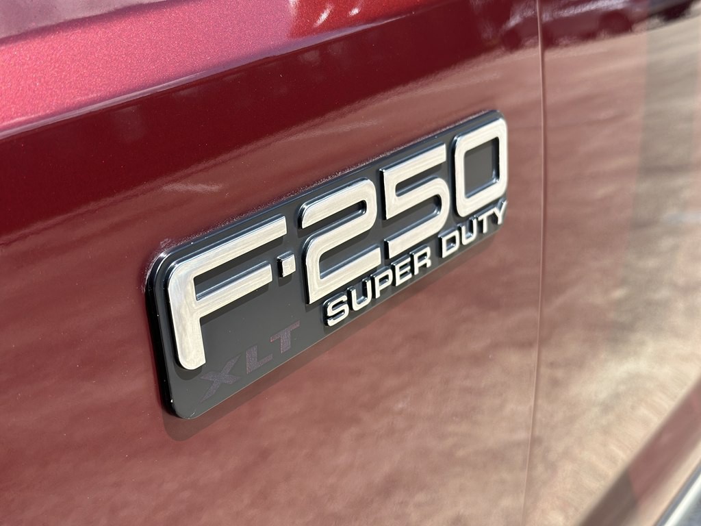 2000 Ford F-250 Image 10