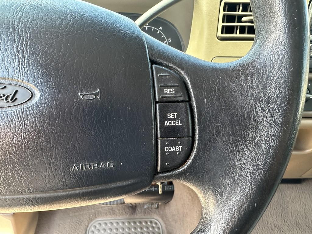 2000 Ford F-250 Image 18