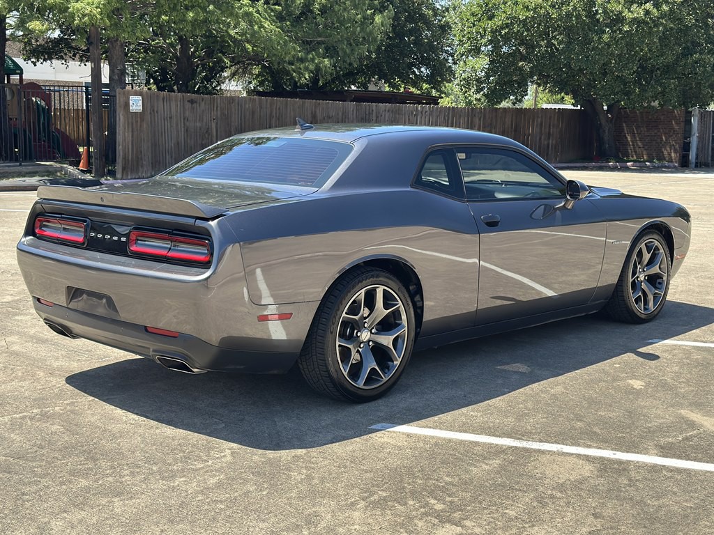 2015 Dodge Challenger Image 5