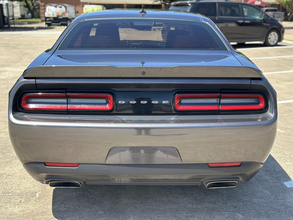 2015 Dodge Challenger Image 6