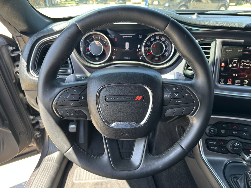 2015 Dodge Challenger Image 16