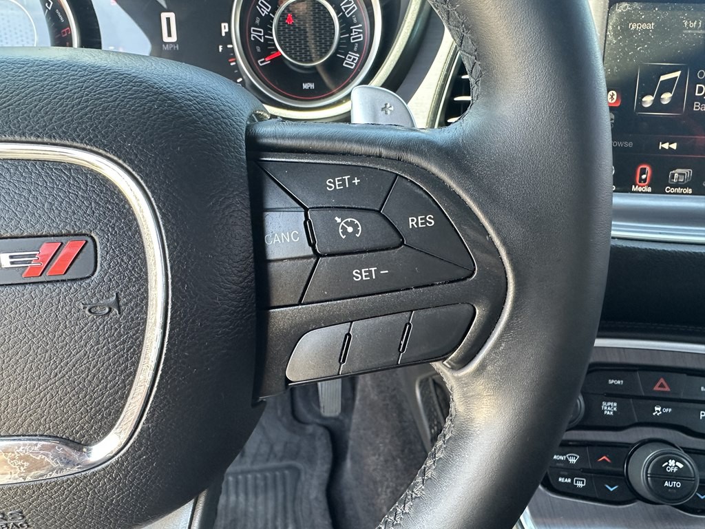2015 Dodge Challenger Image 17