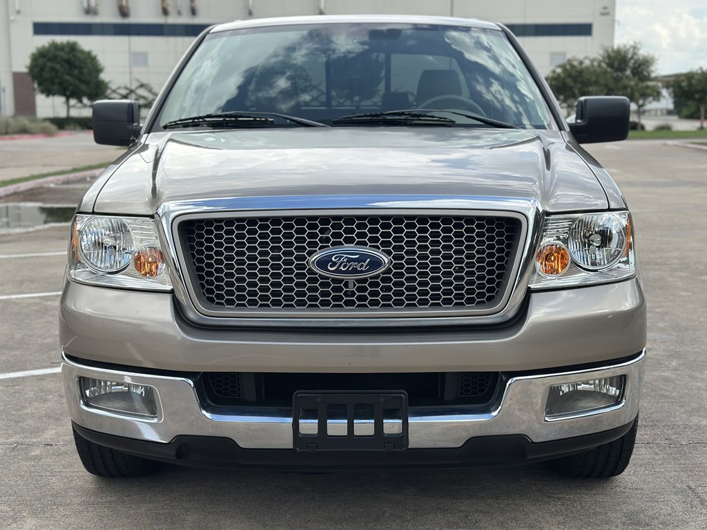 2005 Ford F-150 Image 2