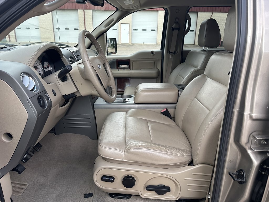 2005 Ford F-150 Image 13