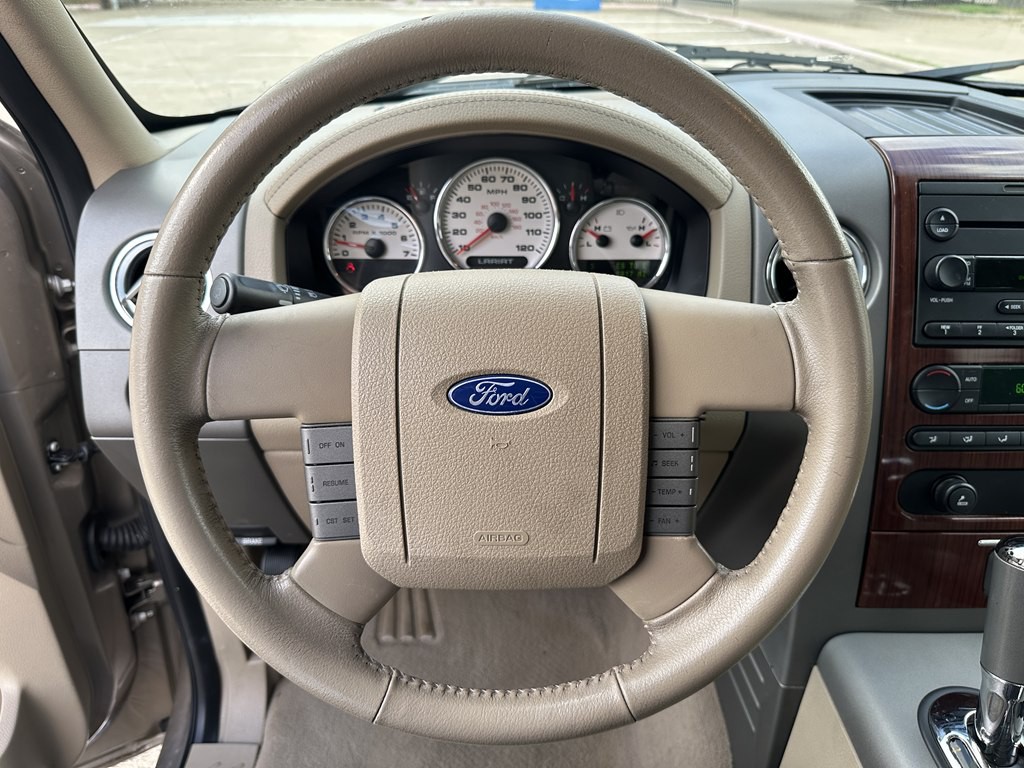 2005 Ford F-150 Image 17