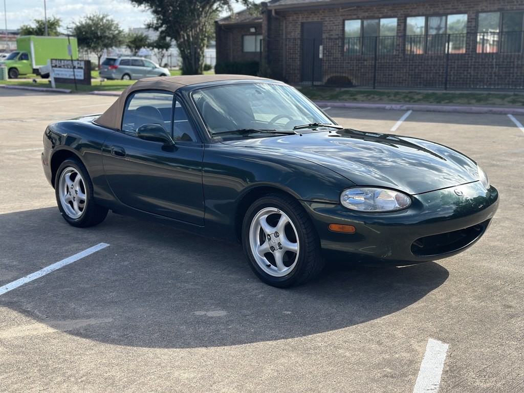 1999 Mazda MX-5 Miata Image 3