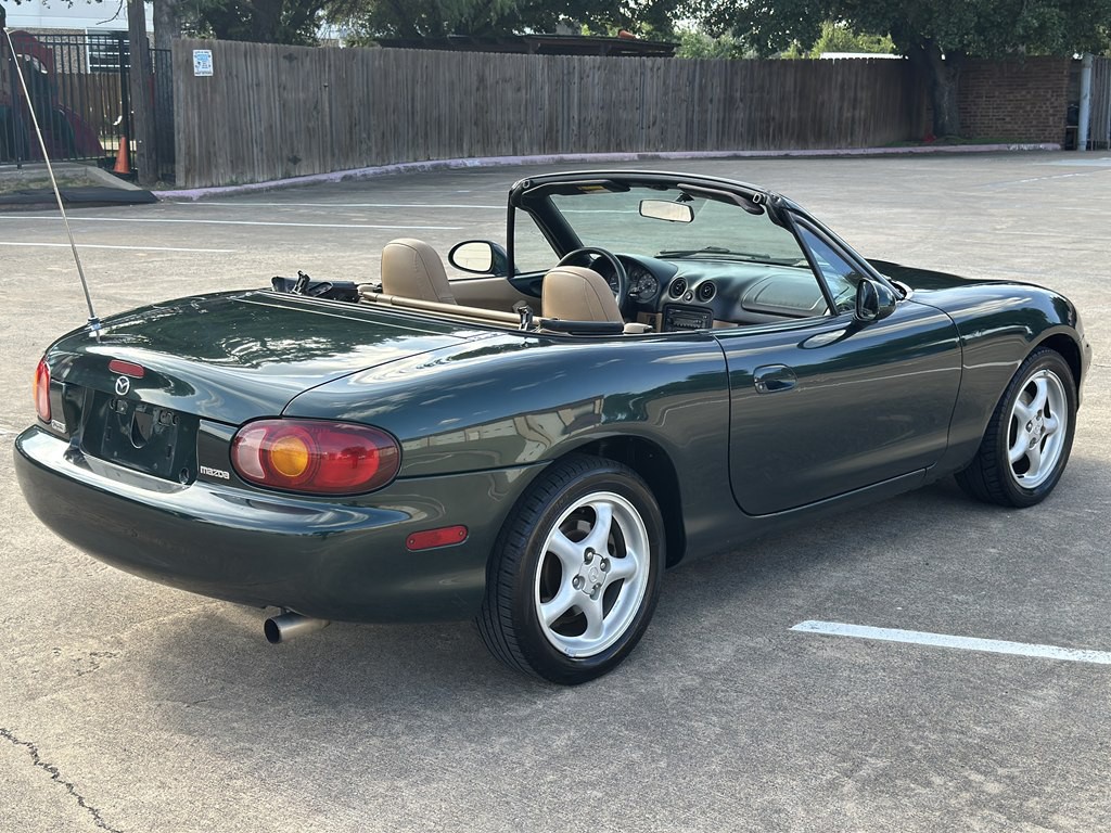 1999 Mazda MX-5 Miata Image 13
