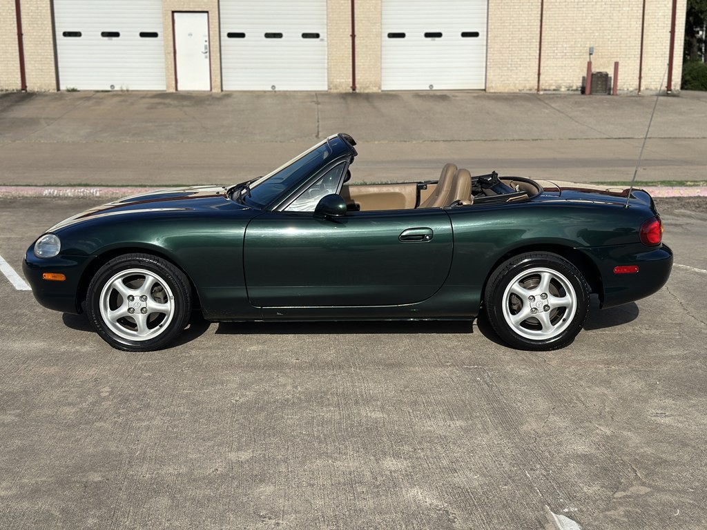 1999 Mazda MX-5 Miata Image 16