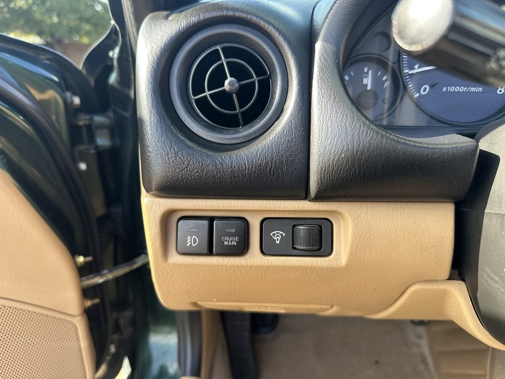 1999 Mazda MX-5 Miata Image 21