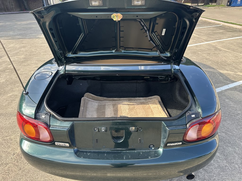 1999 Mazda MX-5 Miata Image 30