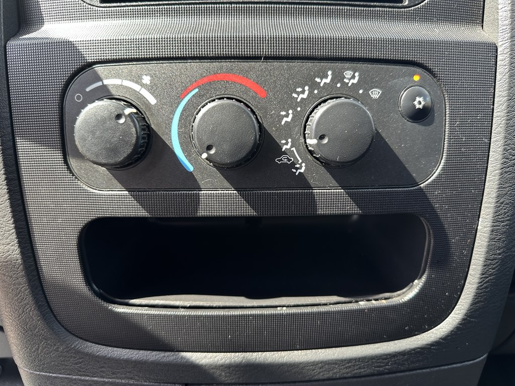2005 Dodge Ram 1500 Image 18