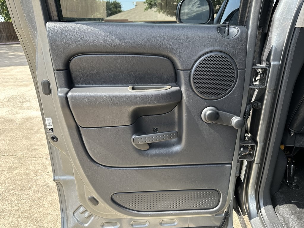 2005 Dodge Ram 1500 Image 21