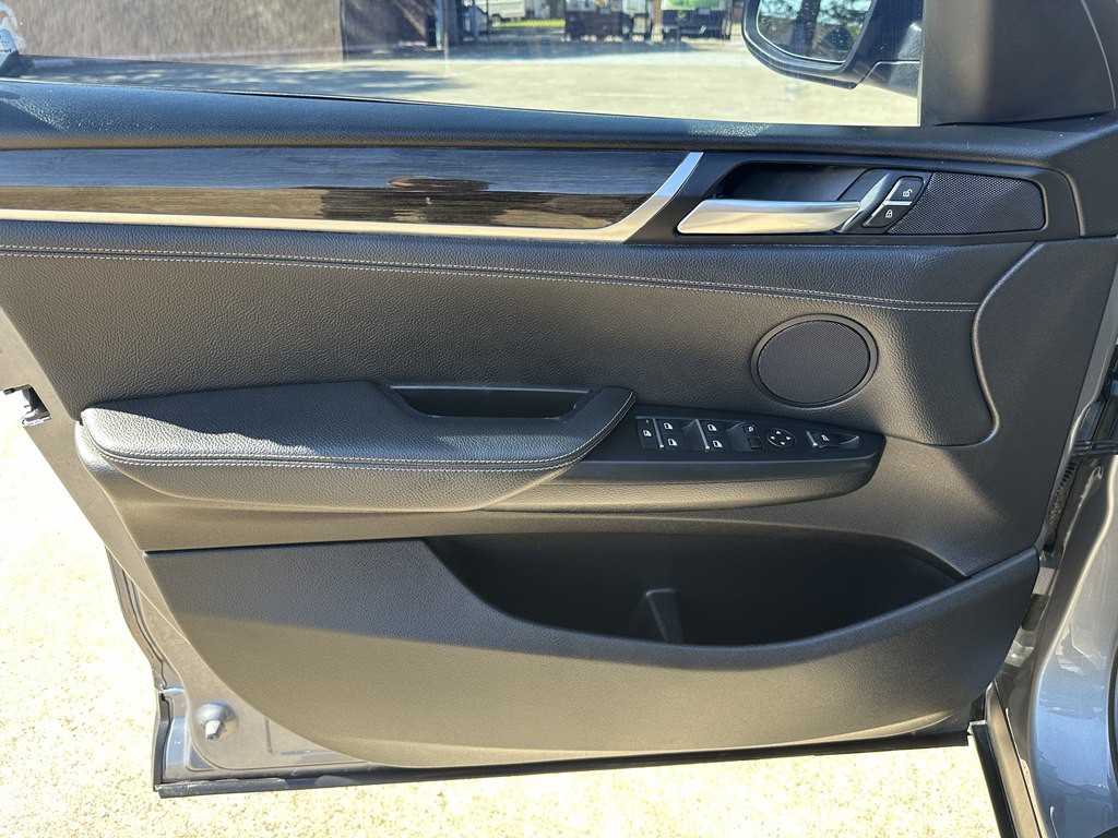 2017 BMW X3 Image 11