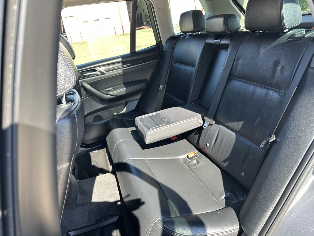 2017 BMW X3 Image 33