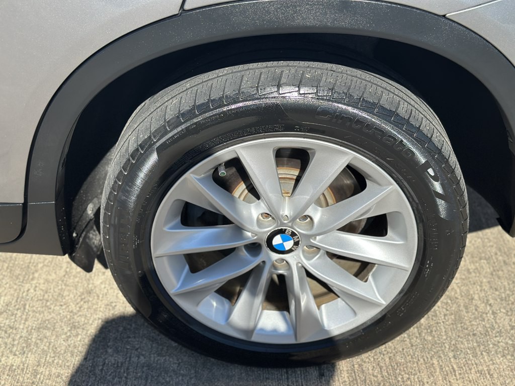2017 BMW X3 Image 41