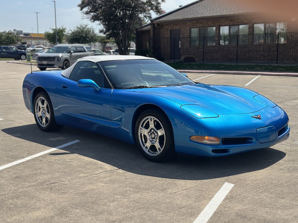 1999 Chevrolet Corvette Image 3