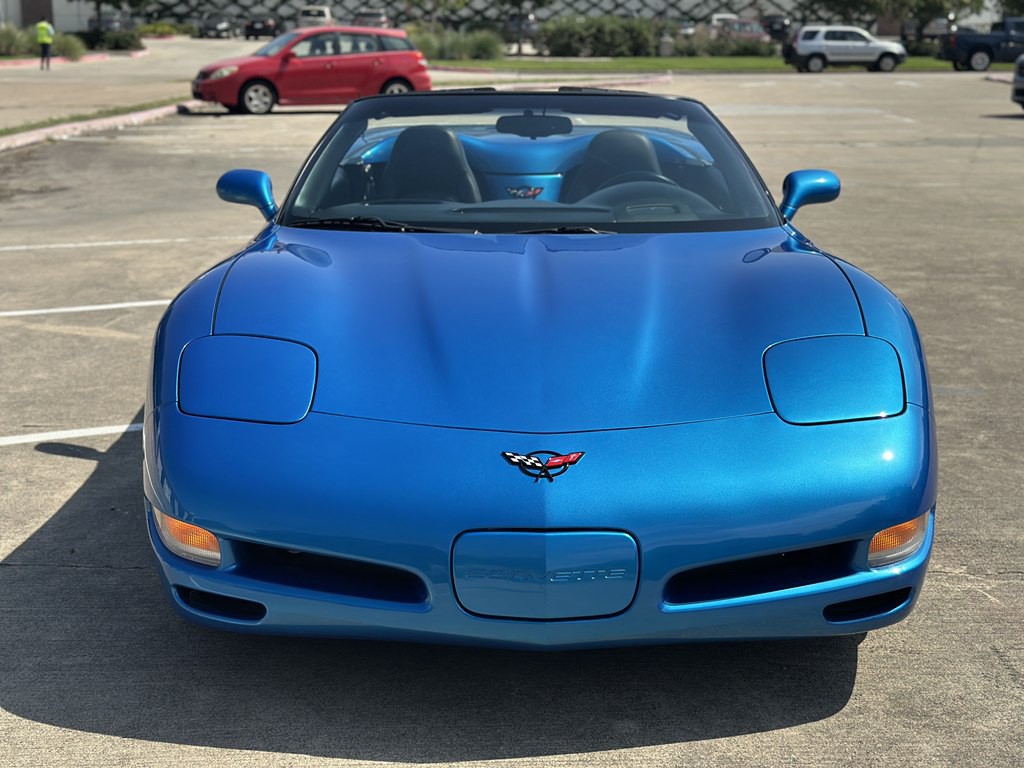 1999 Chevrolet Corvette Image 10