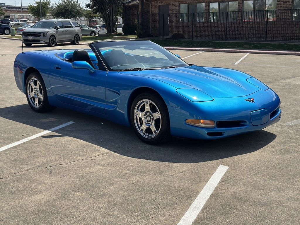 1999 Chevrolet Corvette Image 11